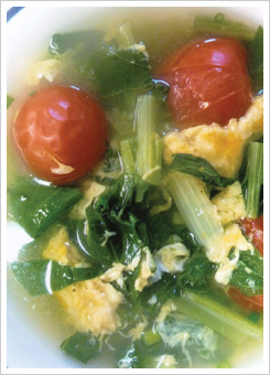 ミニトマトと小松菜のスープ